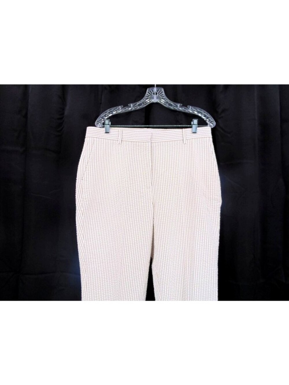 Orvis Womens Tan White Seersucker Pants Size 14 Cotton Flat Front Pockets Crop - Picture 2 of 16